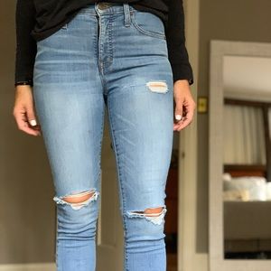 Lululemon raw hem skinny jean